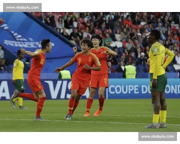 美国女足对阵中国女足焦点之战展现世界足球竞争新格局时代风云